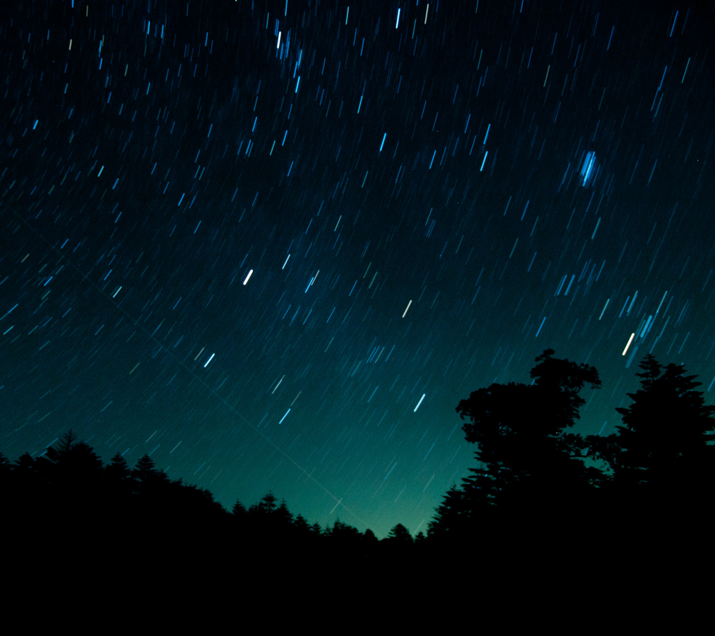 北八ヶ岳の夜空　星空　スマートフォン壁紙