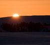 高原・雪原の日の入り　夕暮れのスマートフォン壁紙