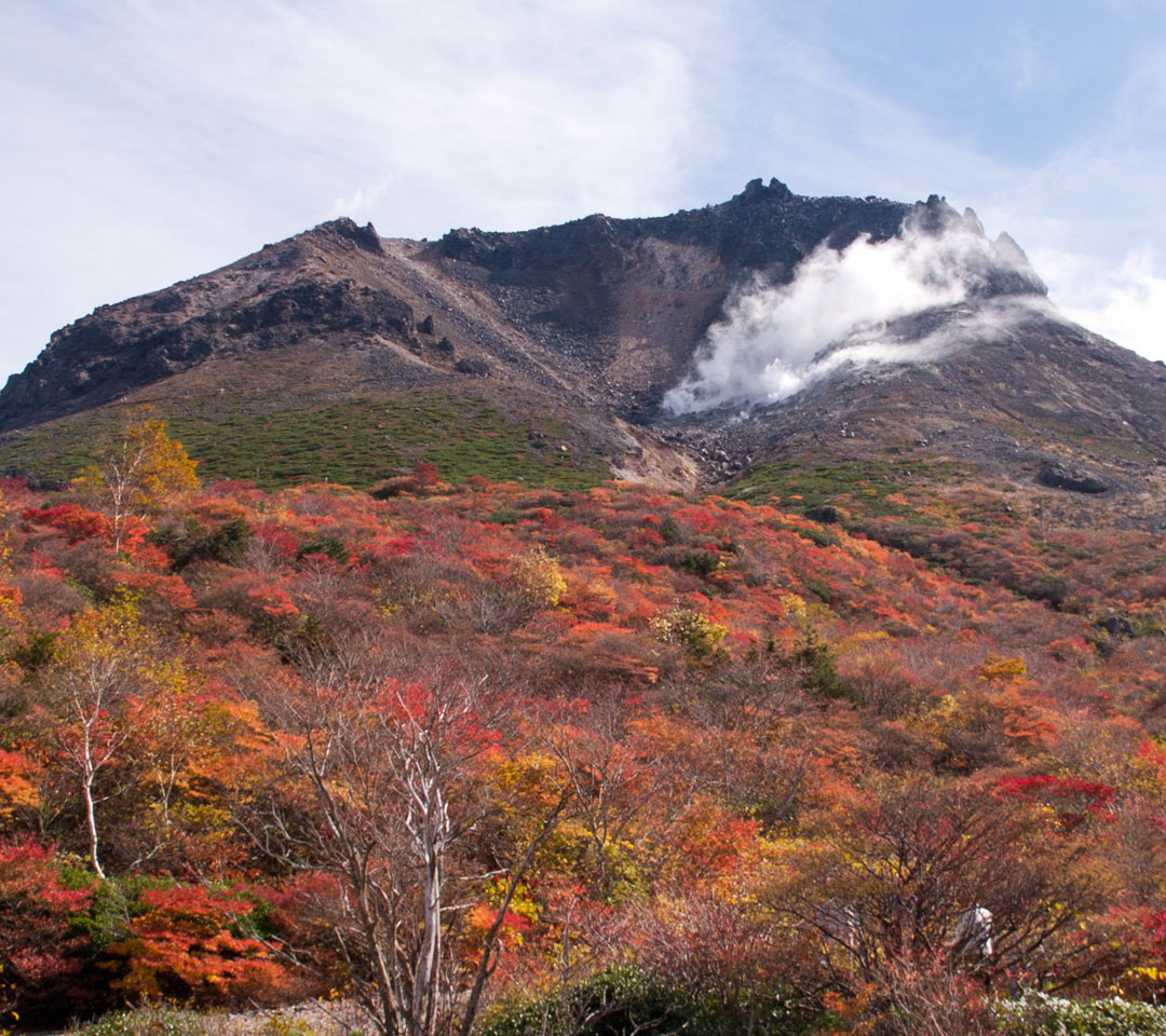 栃木県　那須岳（茶臼岳）　紅葉　スマートフォン壁紙