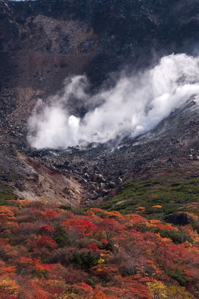 栃木県　那須岳（茶臼岳）　紅葉　スマートフォン壁紙