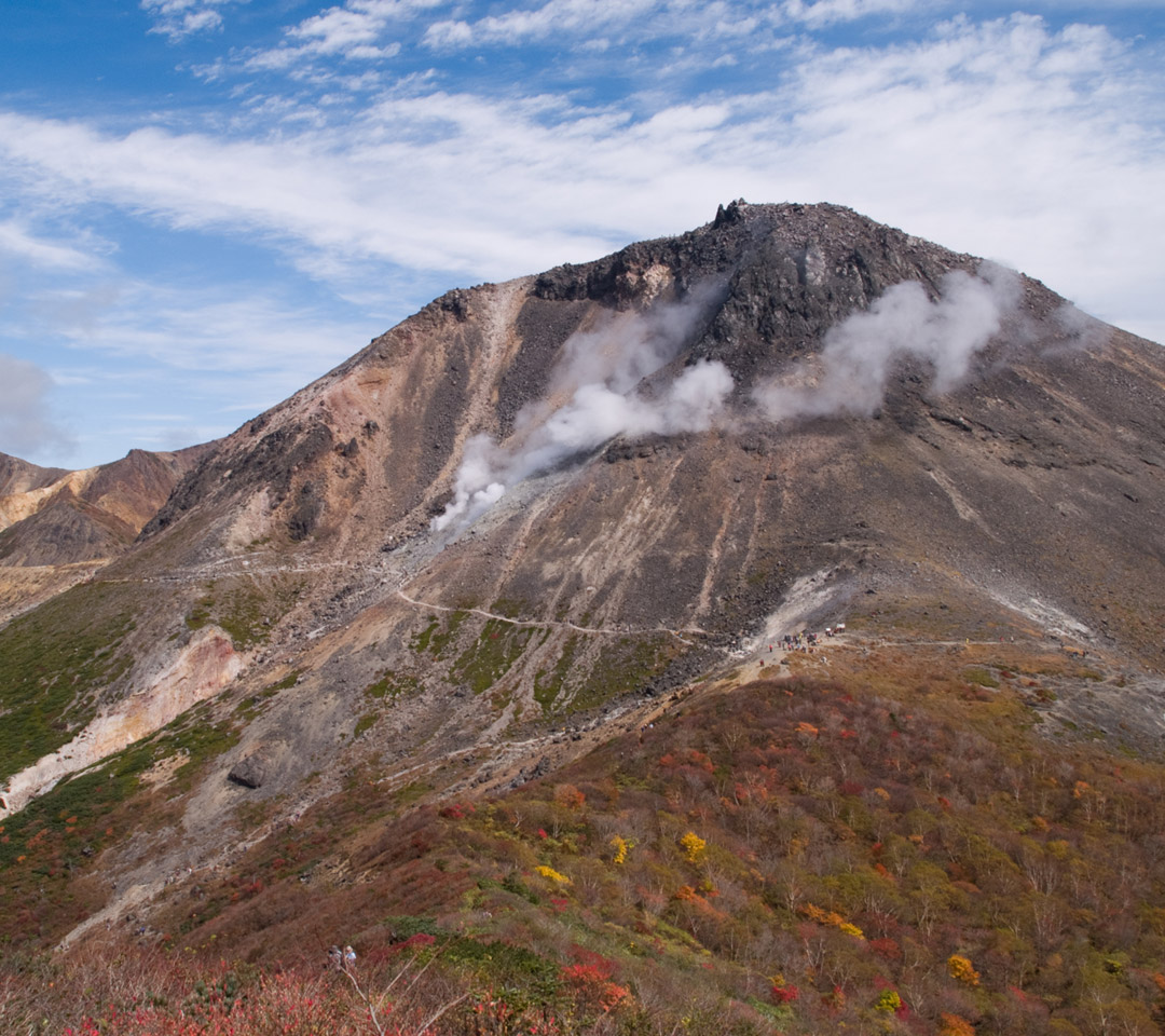 那須岳　山の景色（栃木県）　スマートフォン壁紙