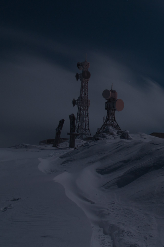 月明かりの雪景色　月夜の景色　スマートフォン壁紙