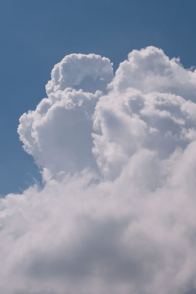 夏の雲　夏の雲　スマートフォン壁紙