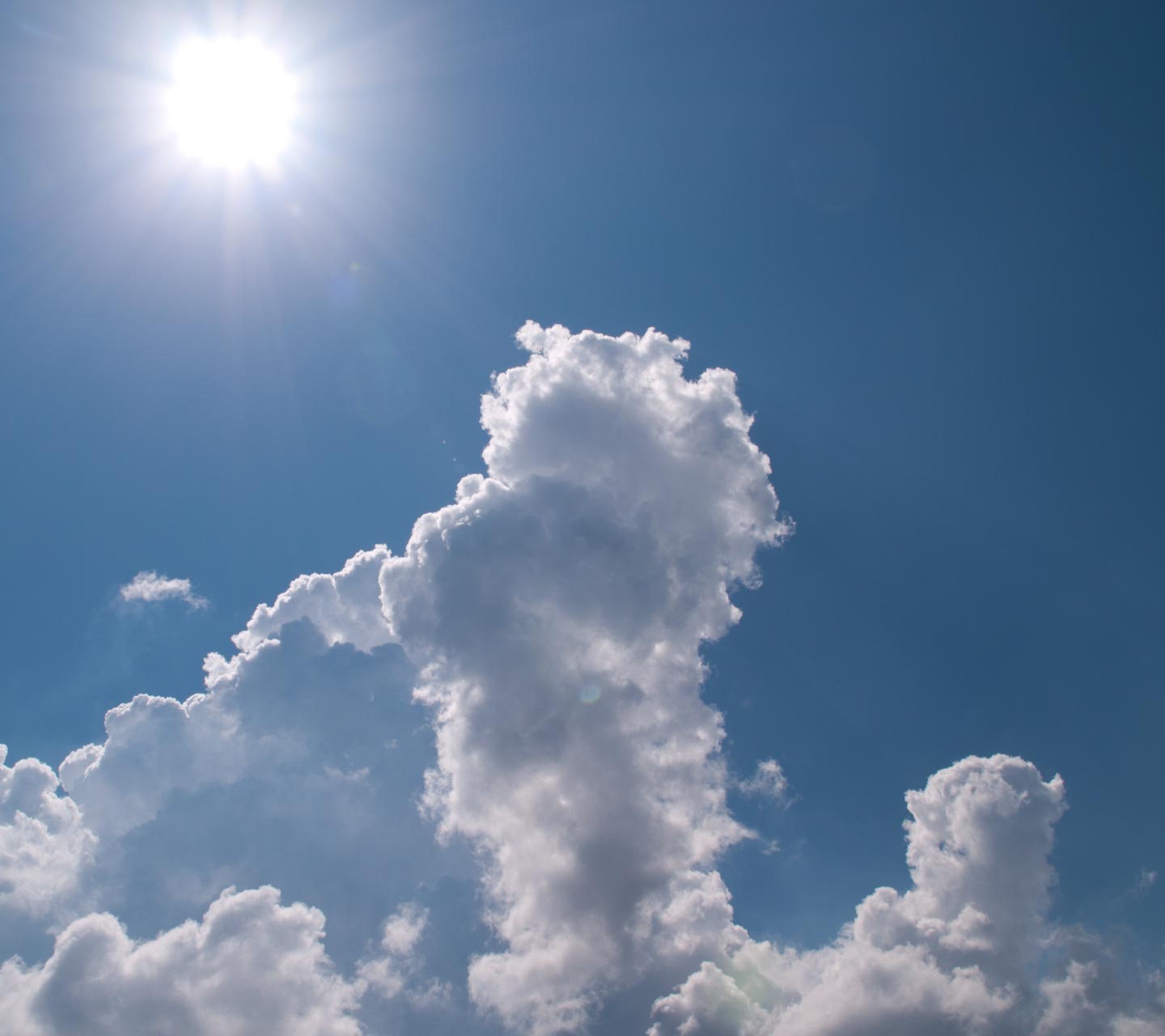 夏の雲　夏の雲　スマートフォン壁紙