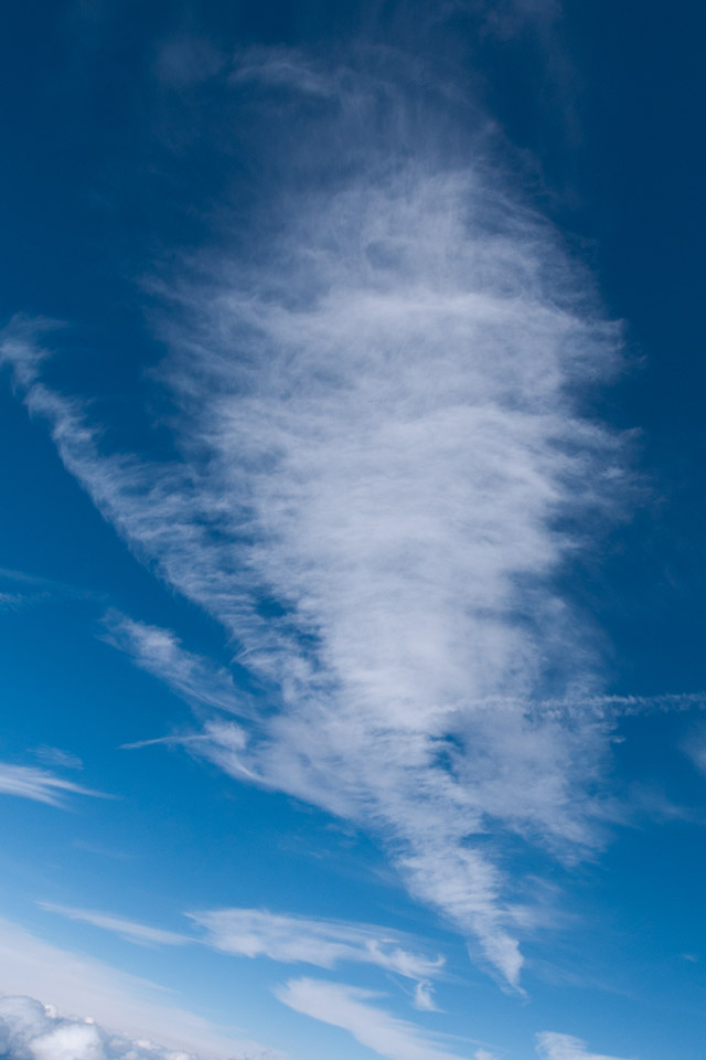 筋雲　秋の雲　スマートフォン壁紙