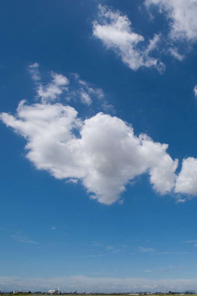 わた雲　秋の雲　スマートフォン壁紙