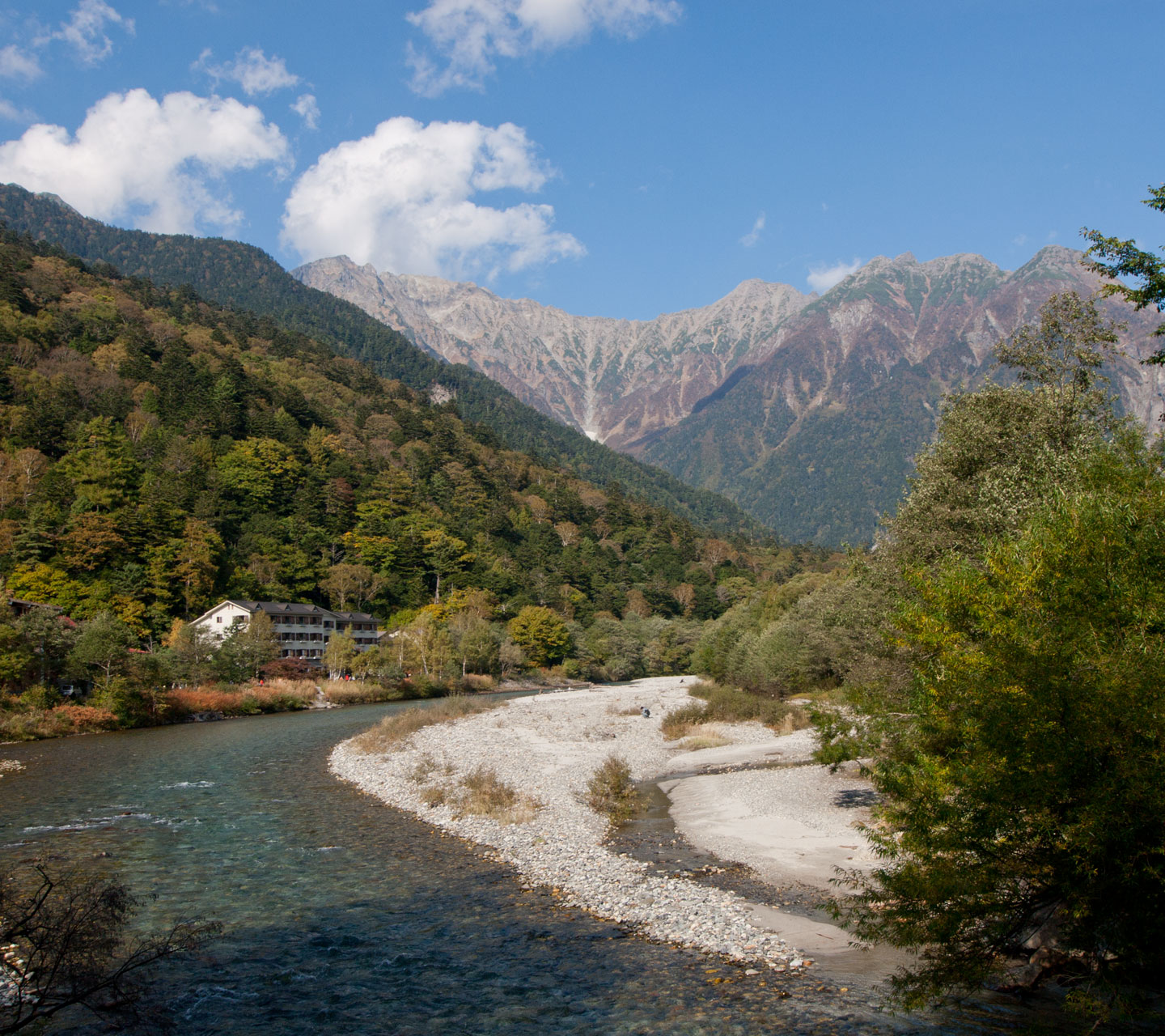 梓川と穂高連峰　高原・湿原　スマートフォン壁紙