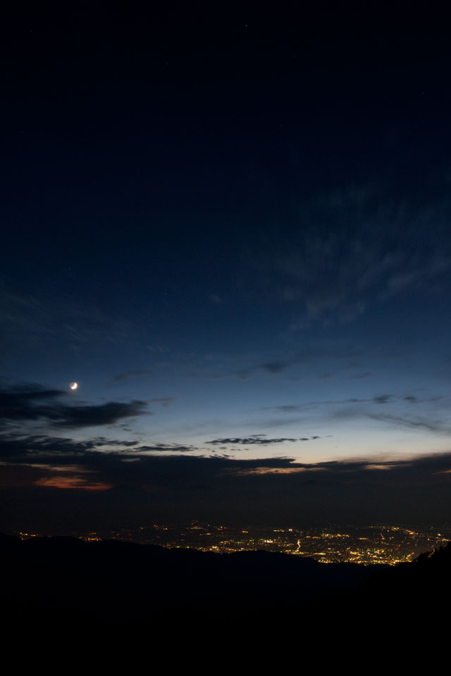 長野県　美ヶ原高原　夕暮れ・夕焼け　スマートフォン壁紙