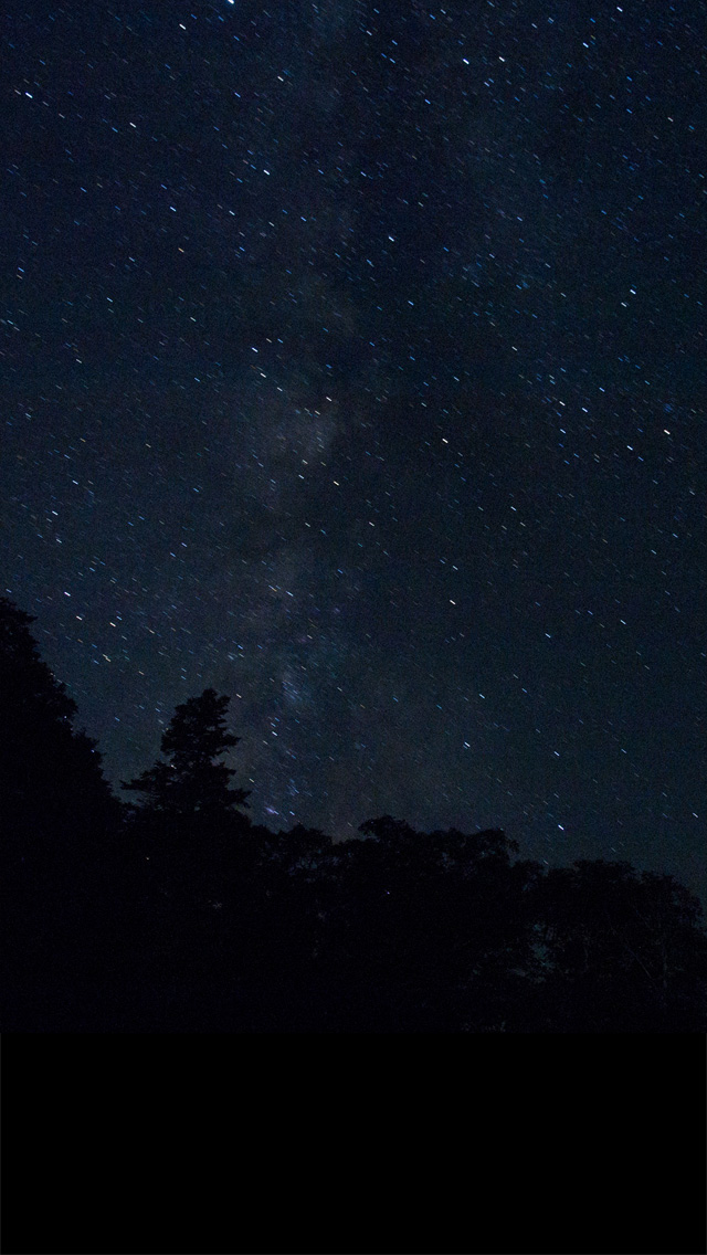 桧枝岐　御池　夏の夜空に天の川　星空　スマートフォン壁紙